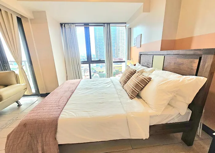 Terracota Glow 1br Near Greenbelt Mall Apartahotel Manila