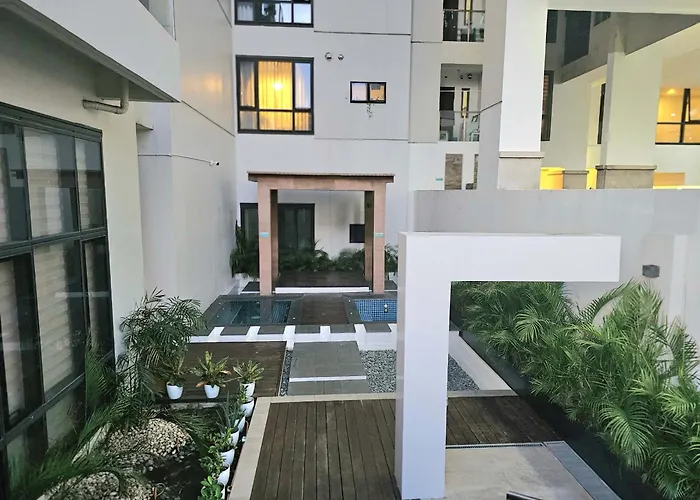 Apartahotel Terracota Glow 1br Near Greenbelt Mall 4*