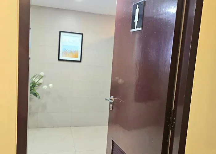 Terracota Glow 1br Near Greenbelt Mall 4*